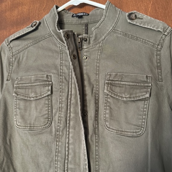 Express Army Green Jacket - size Medium - Picture 2 of 7